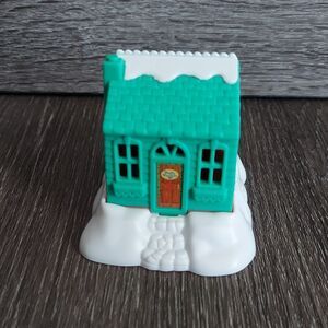 Vintage 1995 Bluebird Polly Pocket Christmas Winter Cabin Green Chalet Toy House
